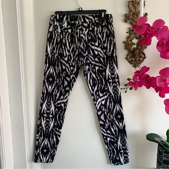 URBAN OUTFITTERS TWIG ANKLE JEANS - Picture 5 of 15